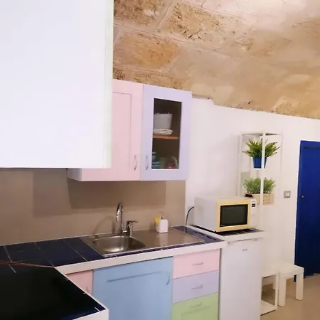 Cathedral House Apartment